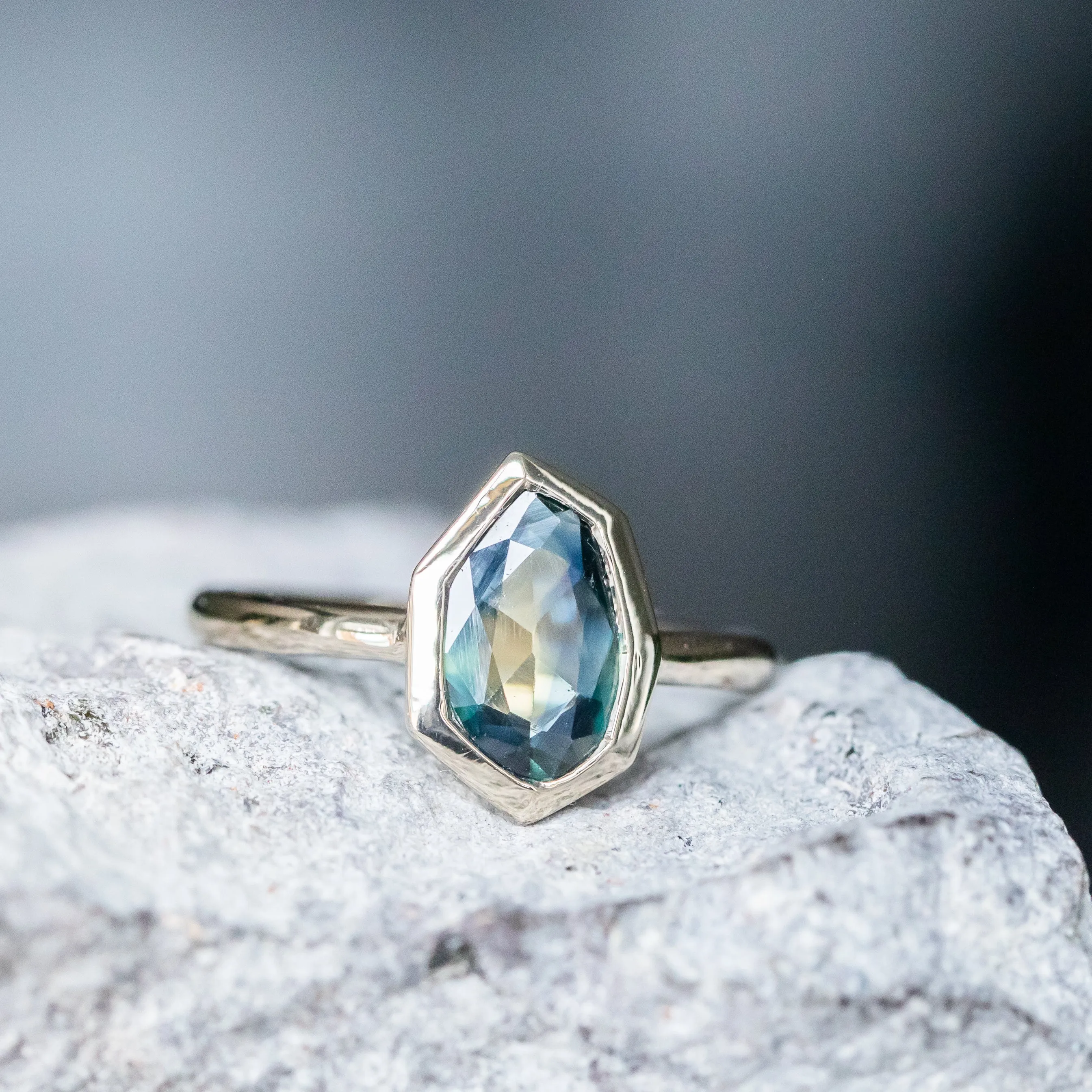 Stunning 0.92ct Parti Blue Sapphire Ring with Geometric Slice Design in 14k White Gold Bezel Setting