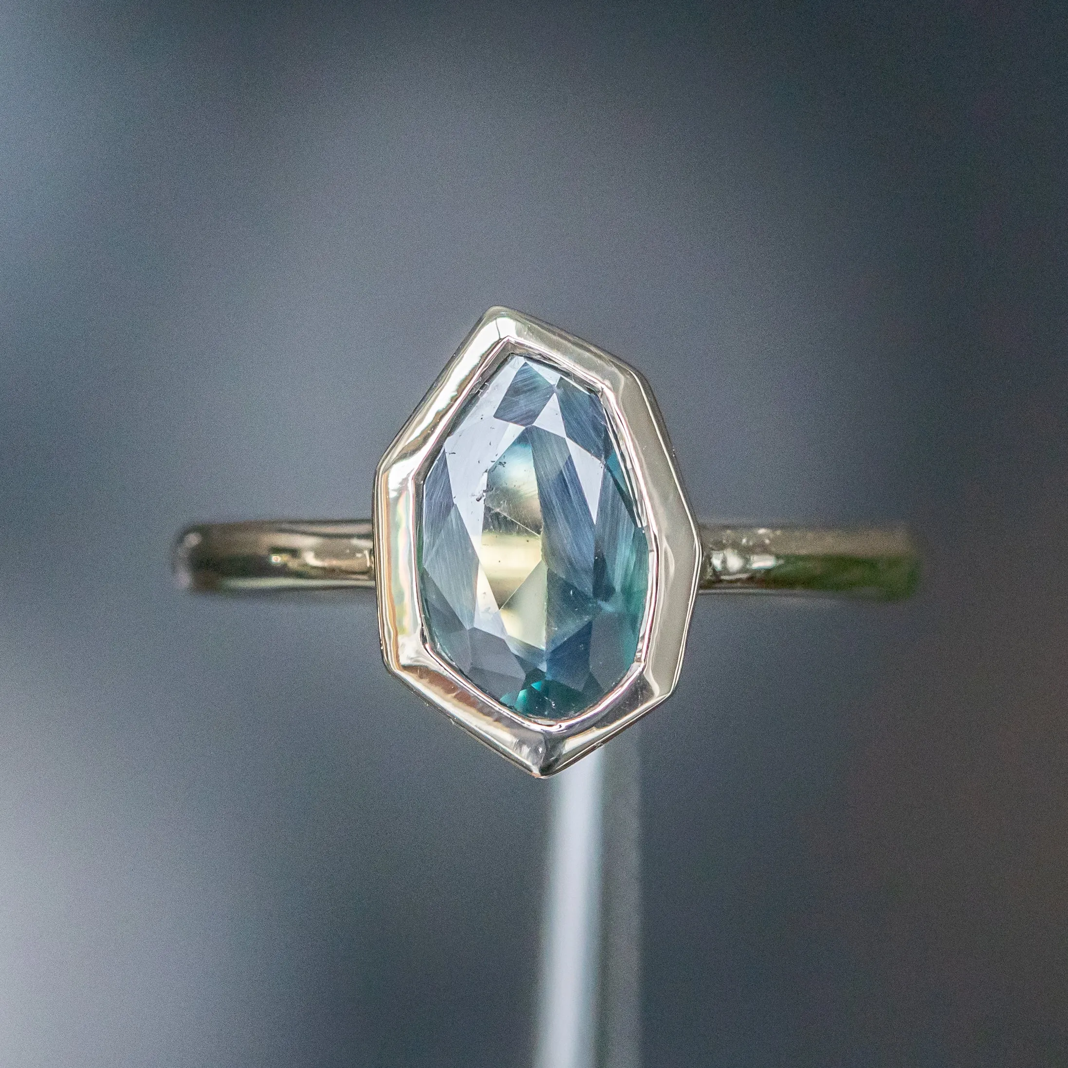 Stunning 0.92ct Parti Blue Sapphire Ring with Geometric Slice Design in 14k White Gold Bezel Setting