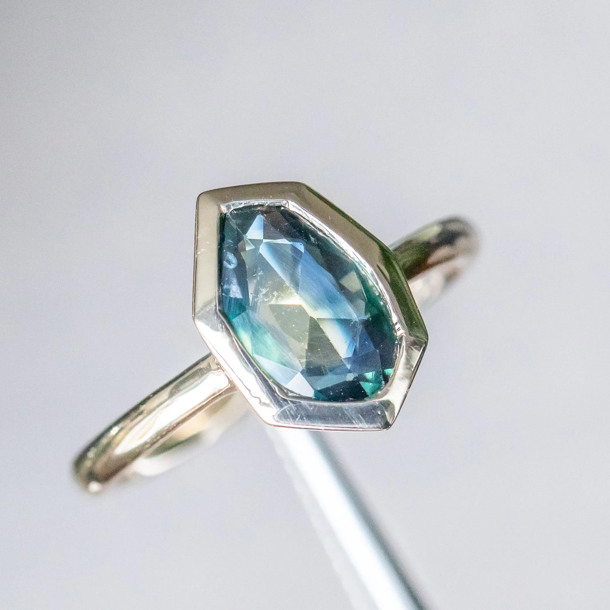 Stunning 0.92ct Parti Blue Sapphire Ring with Geometric Slice Design in 14k White Gold Bezel Setting