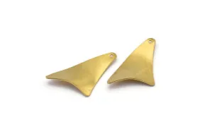 12 Raw Brass Triangle Wave Charms (29x22x17mm) Bs 1286