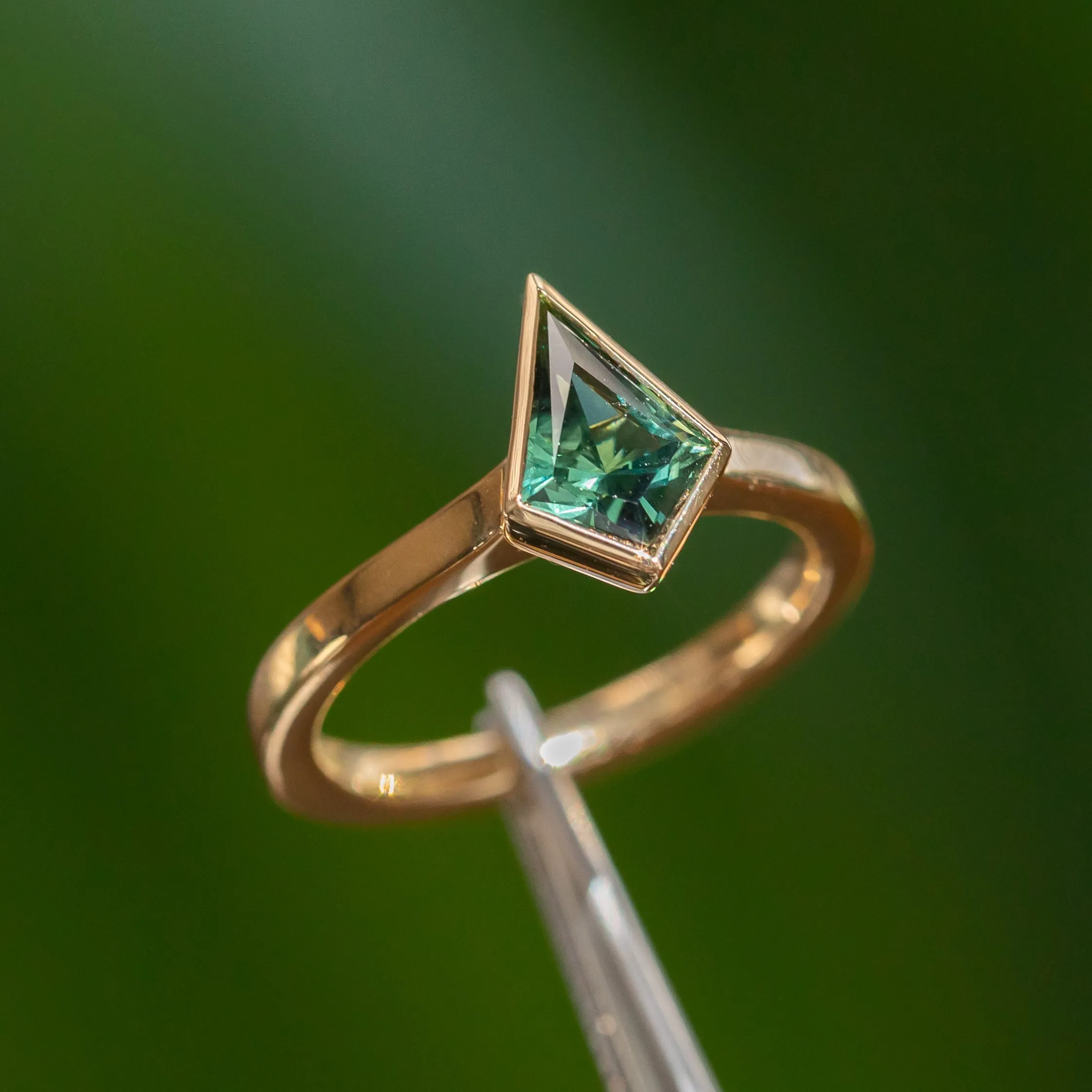 1.21ct Green Kite Sapphire in 18k Yellow Gold Contemporary Bezel Setting