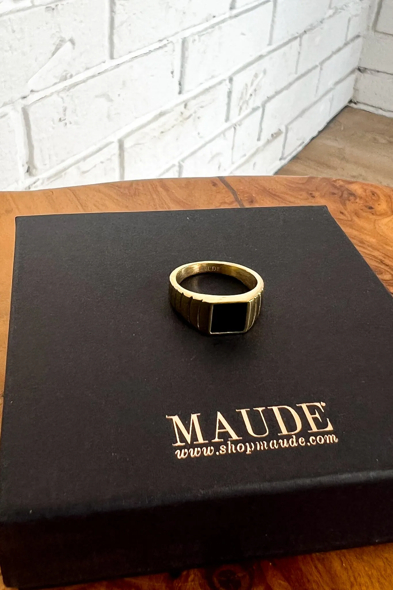 18K Maeve Black Stone Ring