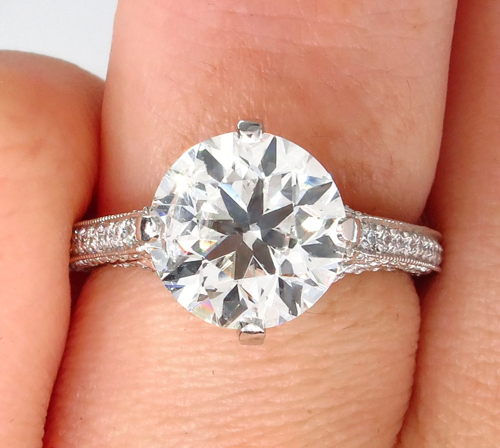 4.36ct Estate Round Brilliant Cut Diamond Solitaire Engagement Wedding Platinum Ring