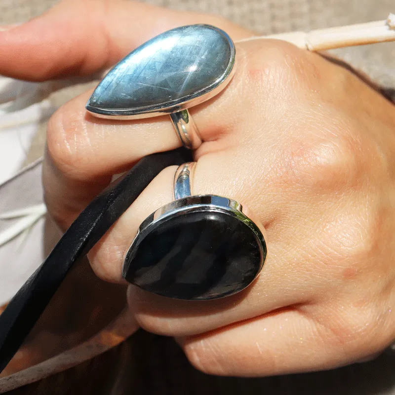 Clancy Labradorite Teardrop Ring