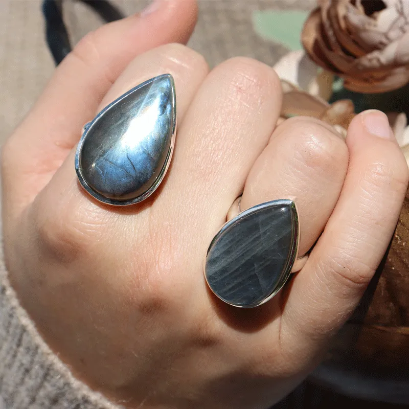 Clancy Labradorite Teardrop Ring