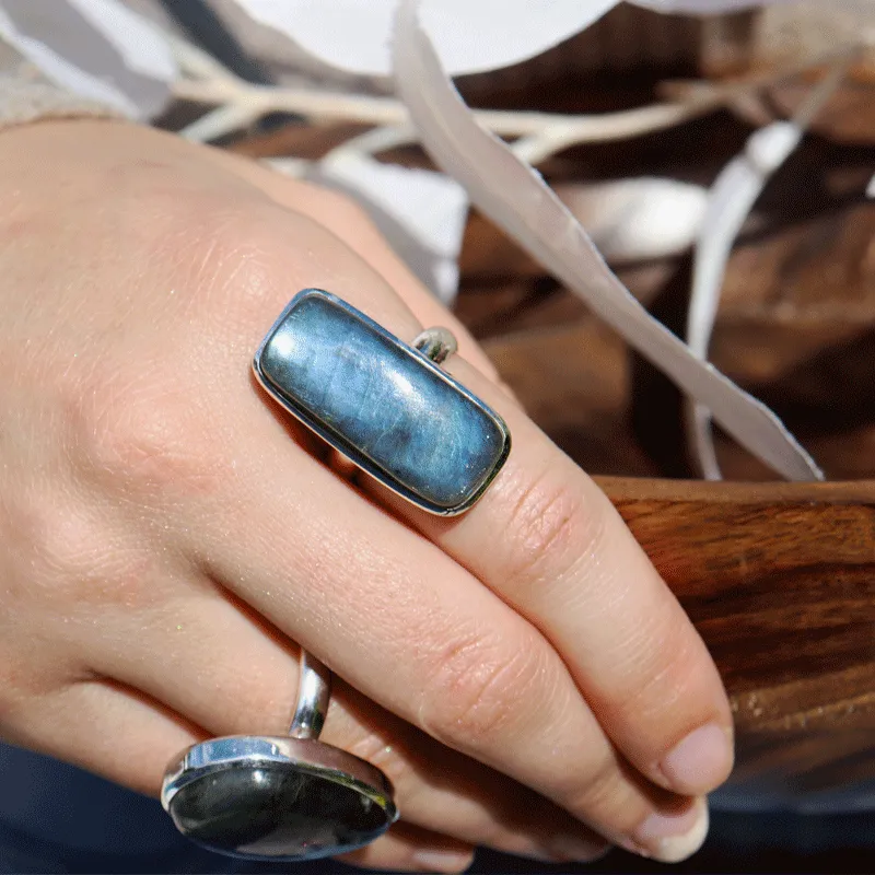 Clancy Labradorite Teardrop Ring