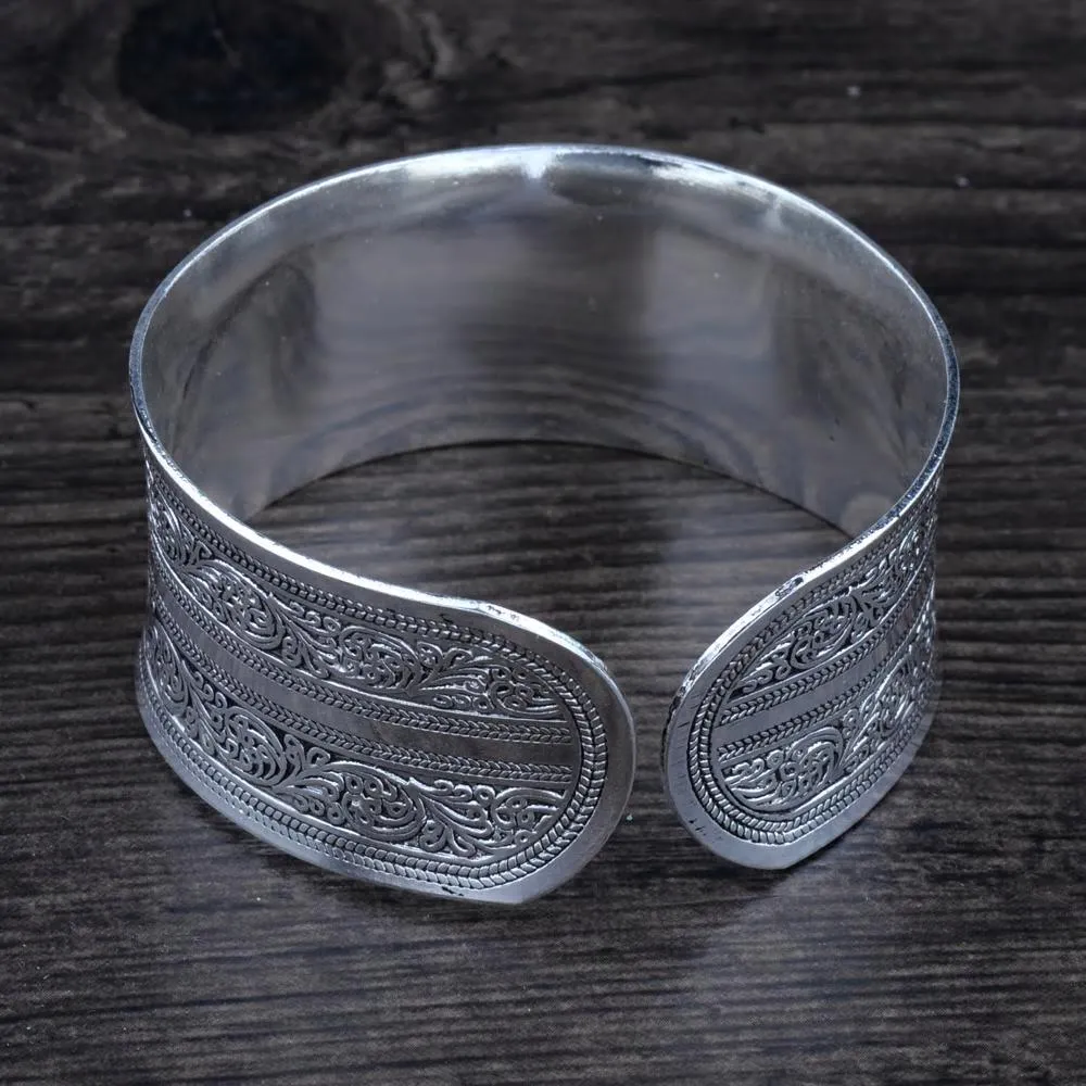 Concave Tibetan Silver Vintage Tribal Bangle Cuff Bracelet