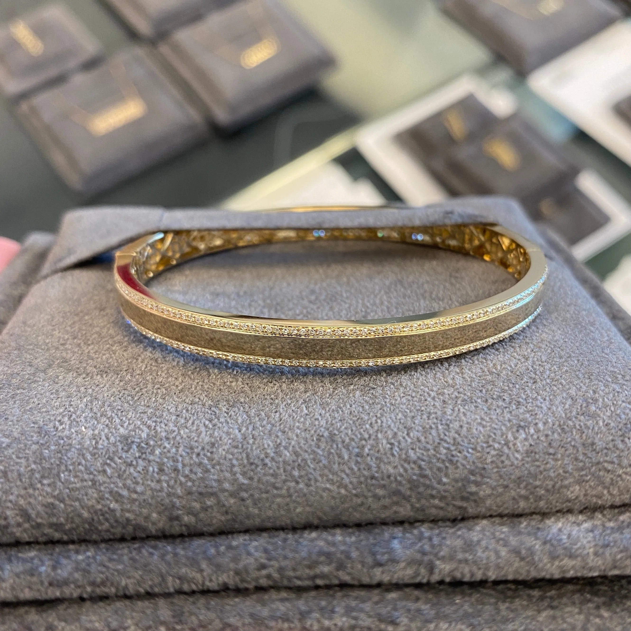 Diamond Border Bangle