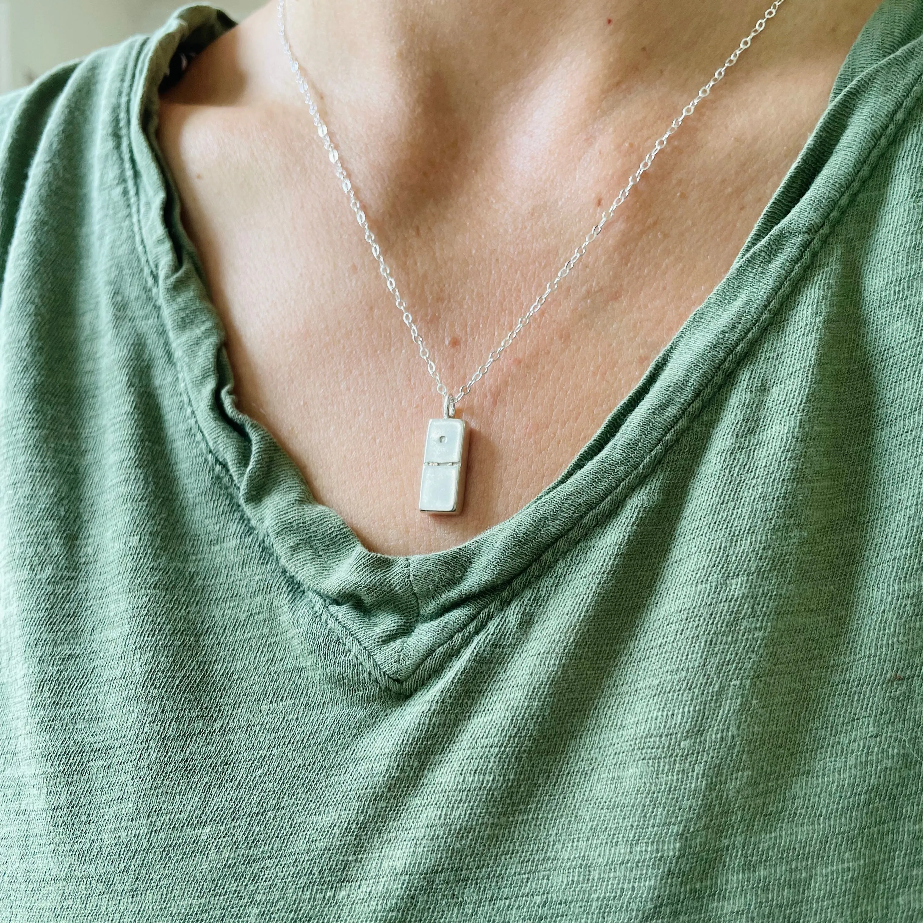 DOMINO PENDANT