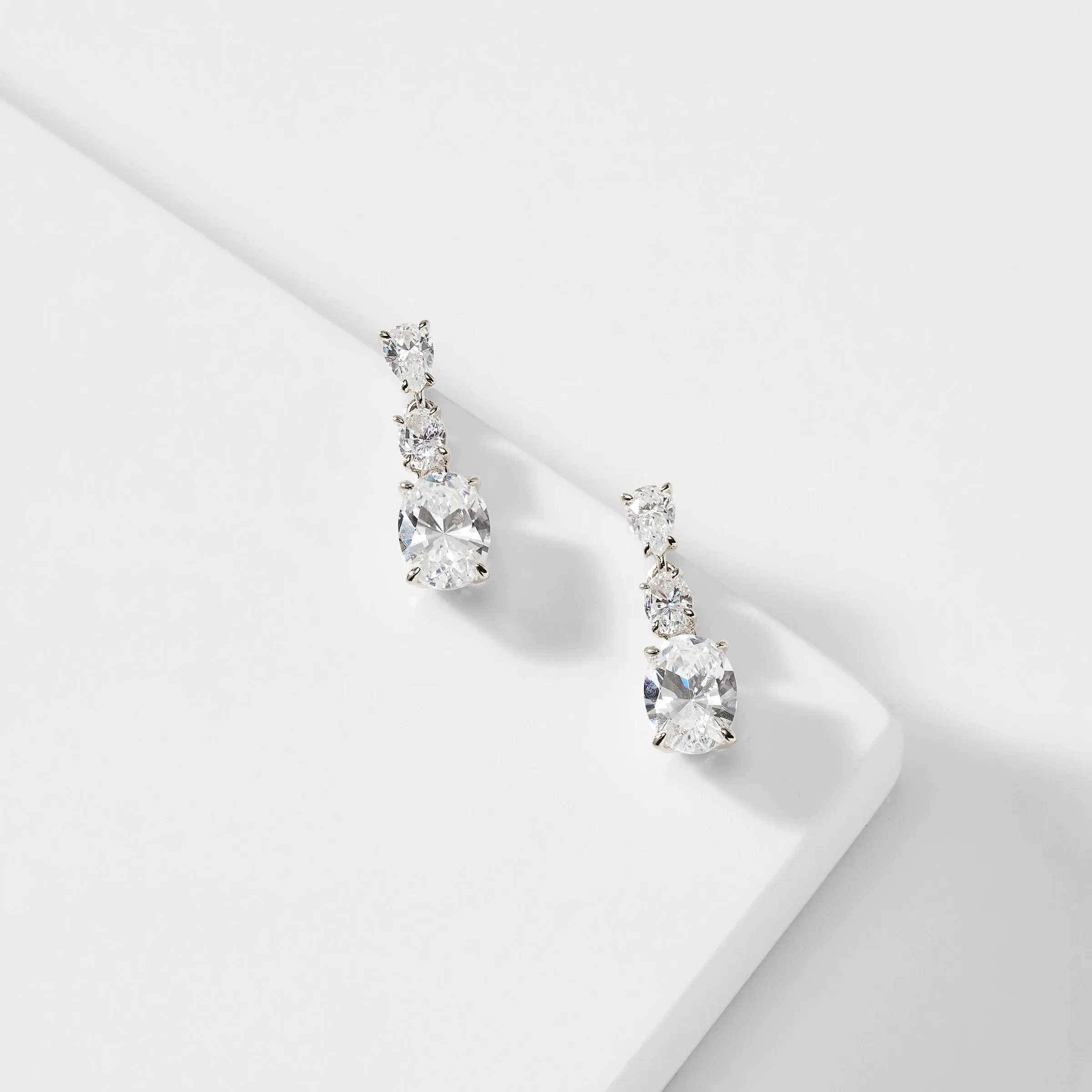 EMILIA OVAL DROP EARRINGS