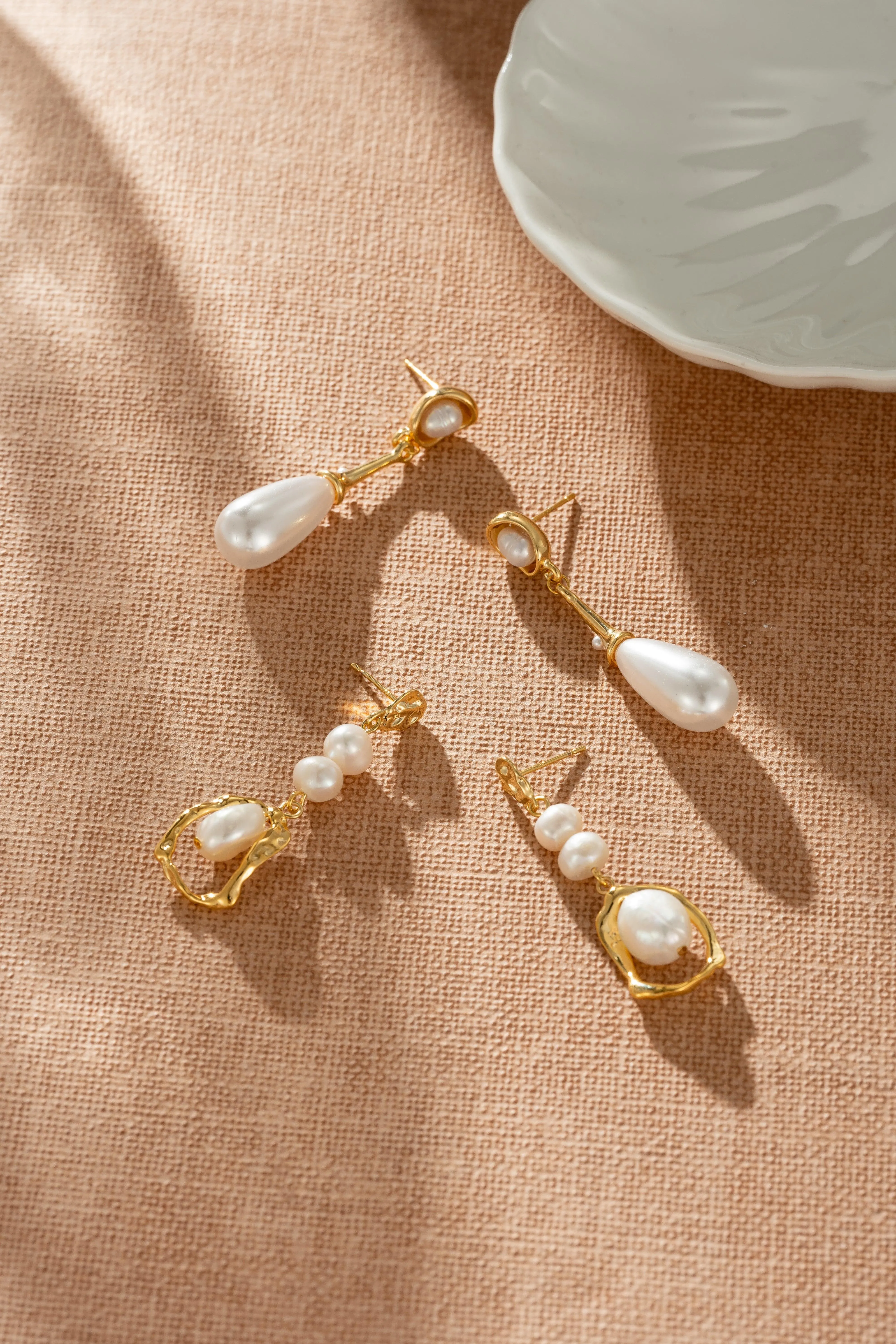 Eos Pearl Drop Earrings