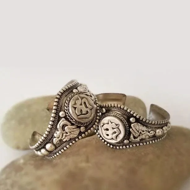 Handmade Om White Metal Bracelet