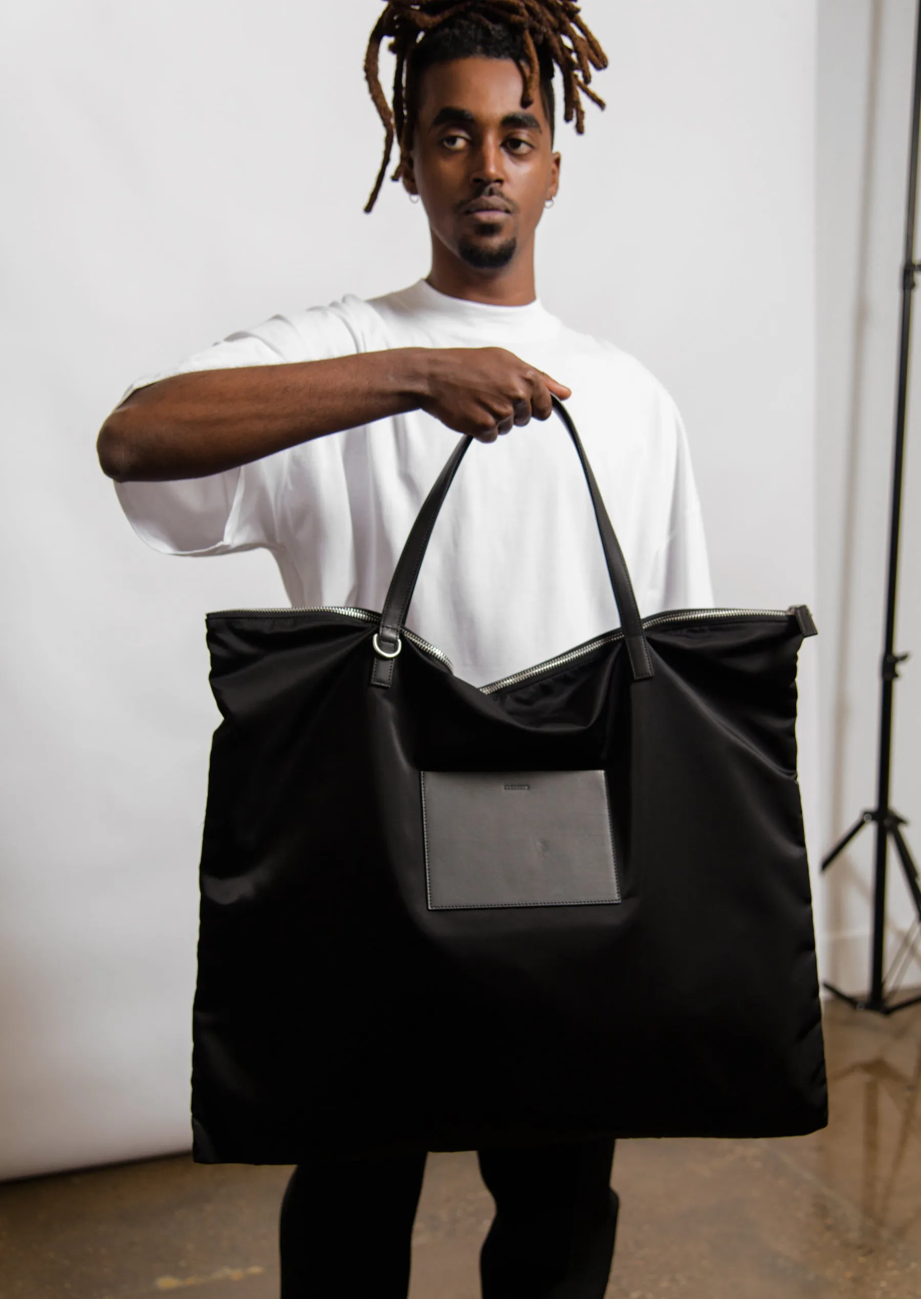 Large Zip Tote Bag Black