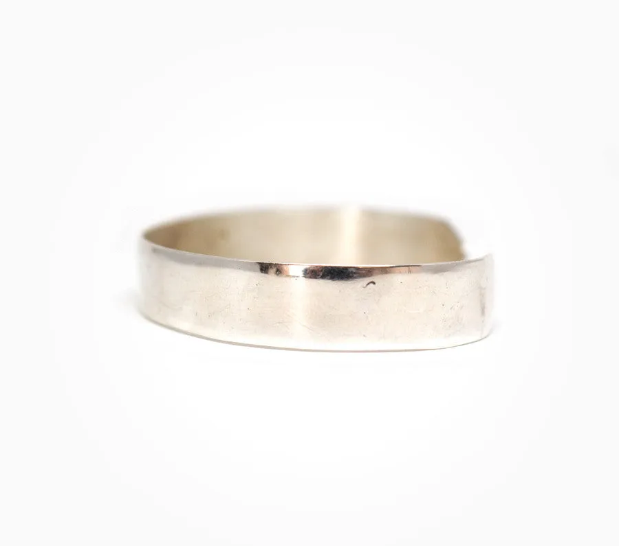 Minimalist Heavyweight Cuff - Women’s Silver Jewelry