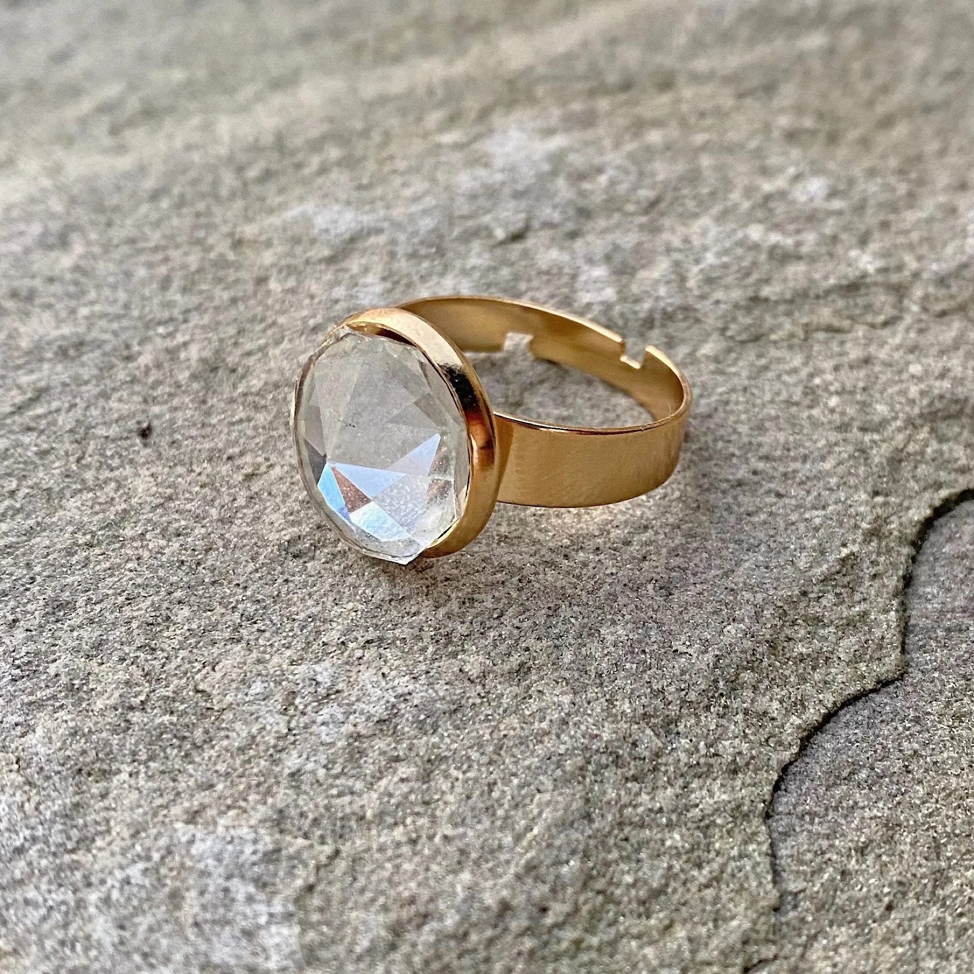 ONEIDA crystal ring