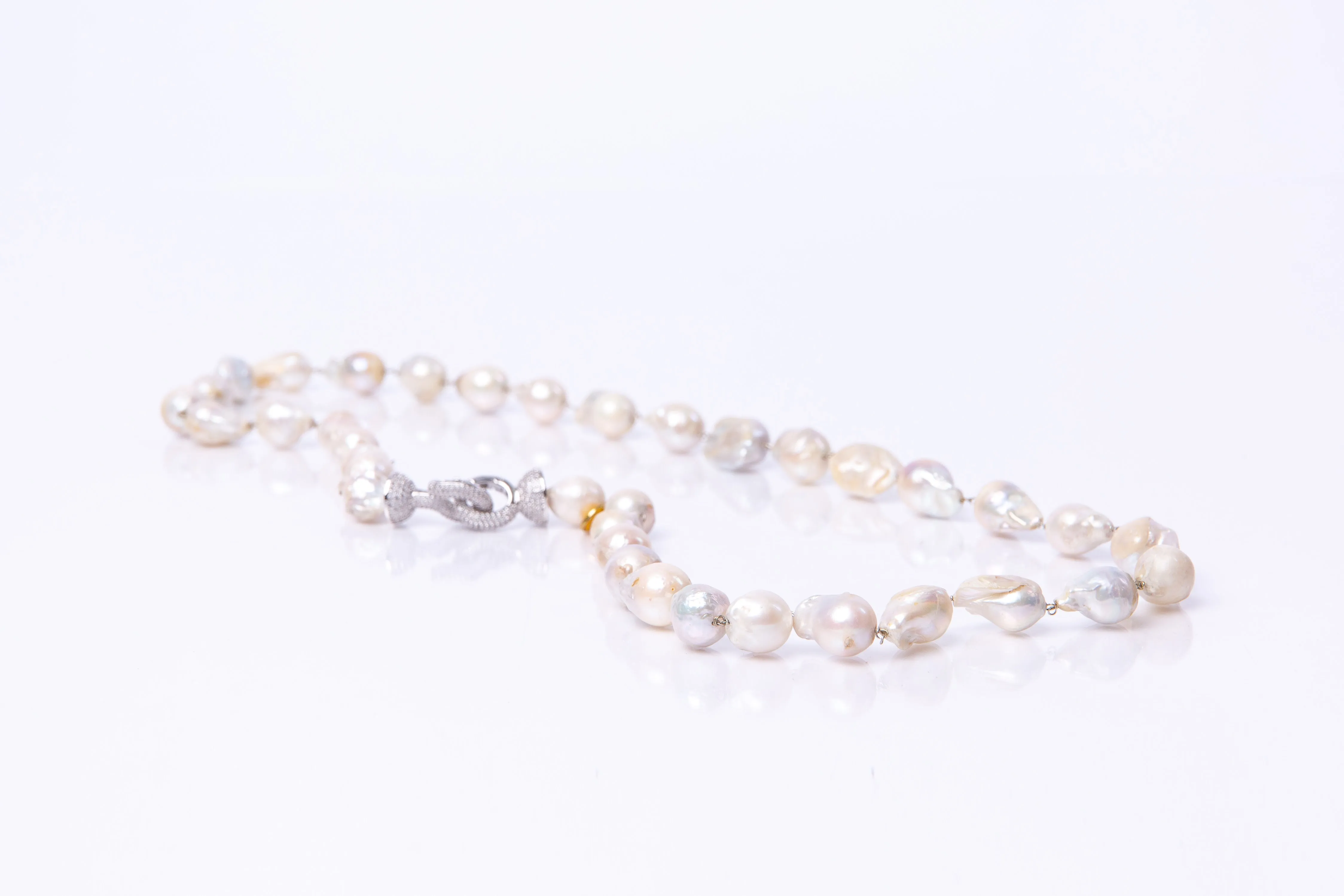 Rhea Baroque Pearl Necklace (Long)