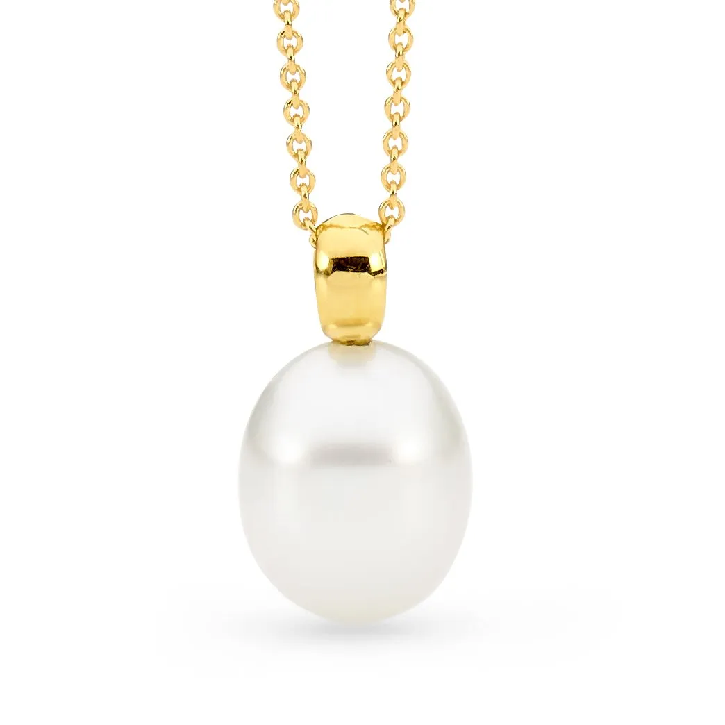 Simple Pearl Pendant