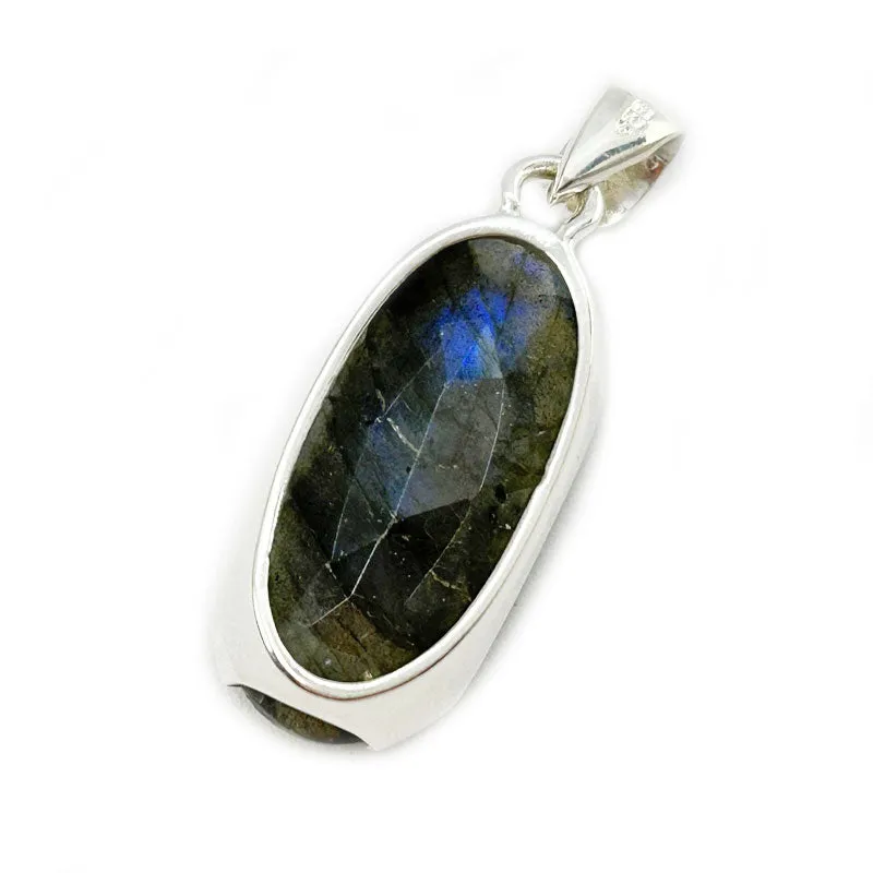 Stella Labradorite Oval Bohemian Pendant