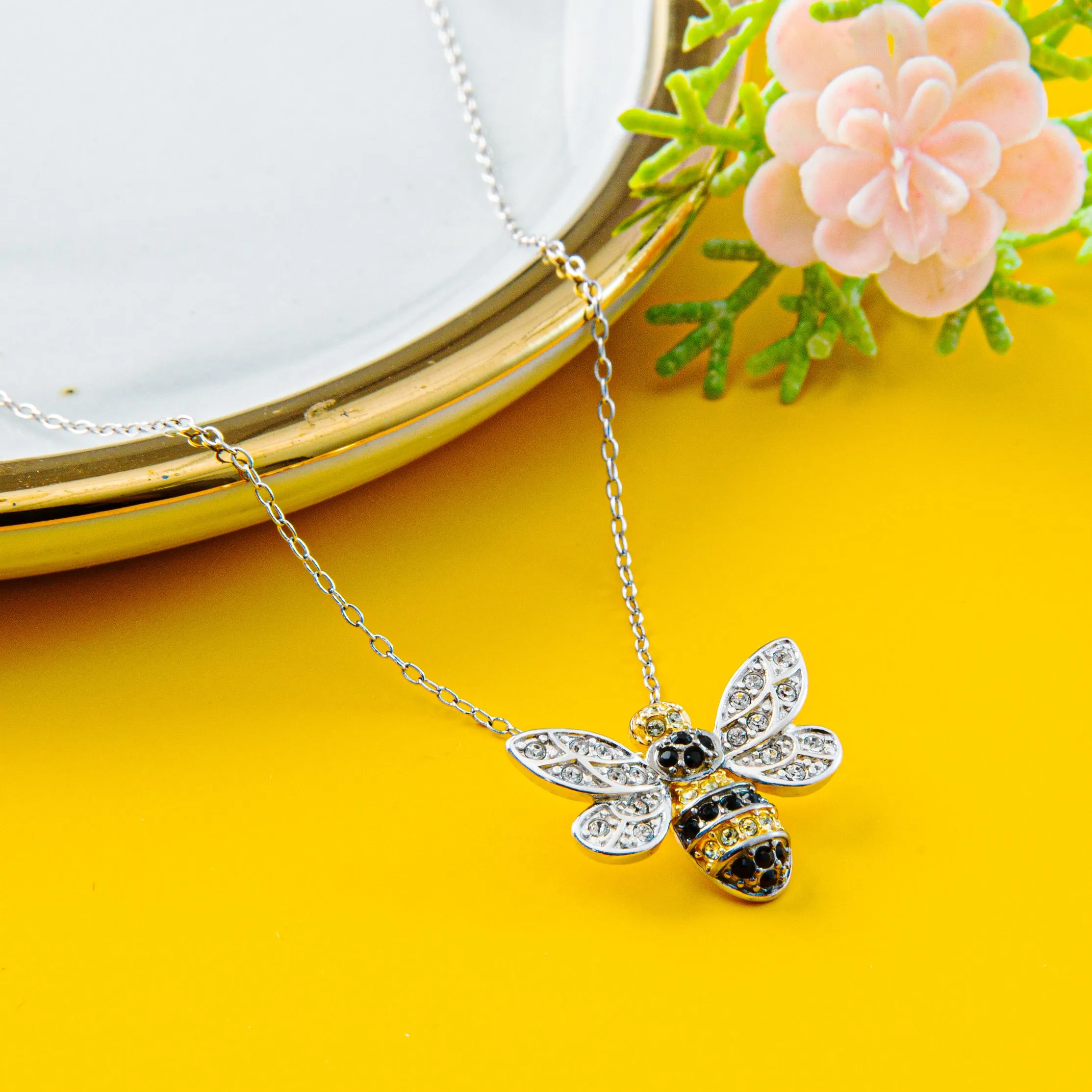 Swarovski Crystals Bee Necklace *NEW*