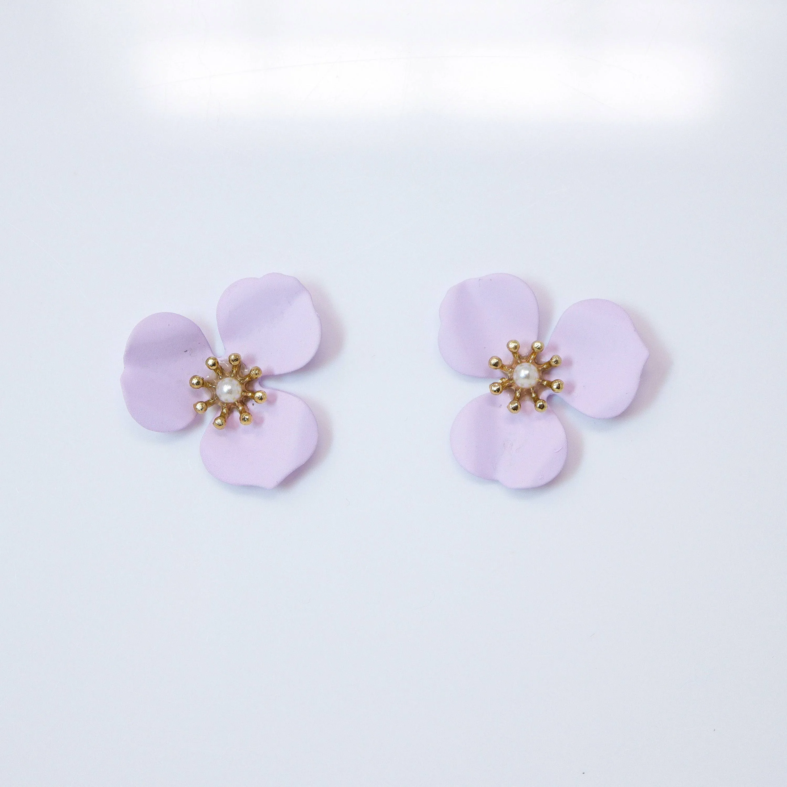 Three Petal Lavender Flower Pearl Earrings, Bridal Jewelry, Bridal Stud Earrings, Bridal Earrings, Statement Earrings, Bridesmaid Earring.