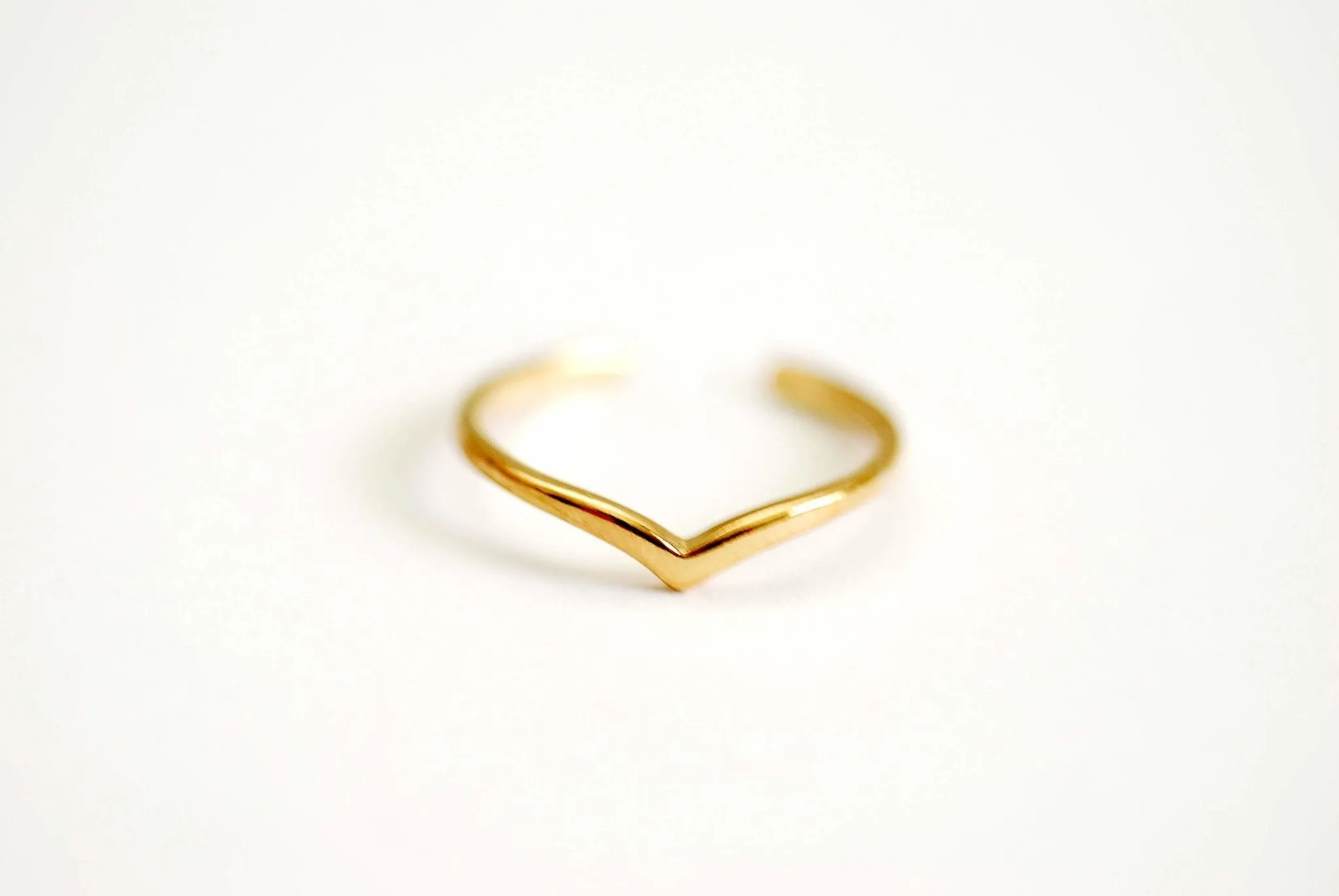 Wholesale Chevron Ring in Gold Silver Rose Gold, Stackable Chevron Rings, V-Ring, Thin Chevron Ring, Minimalist Ring, Triangle Ring, Adjustable Ring